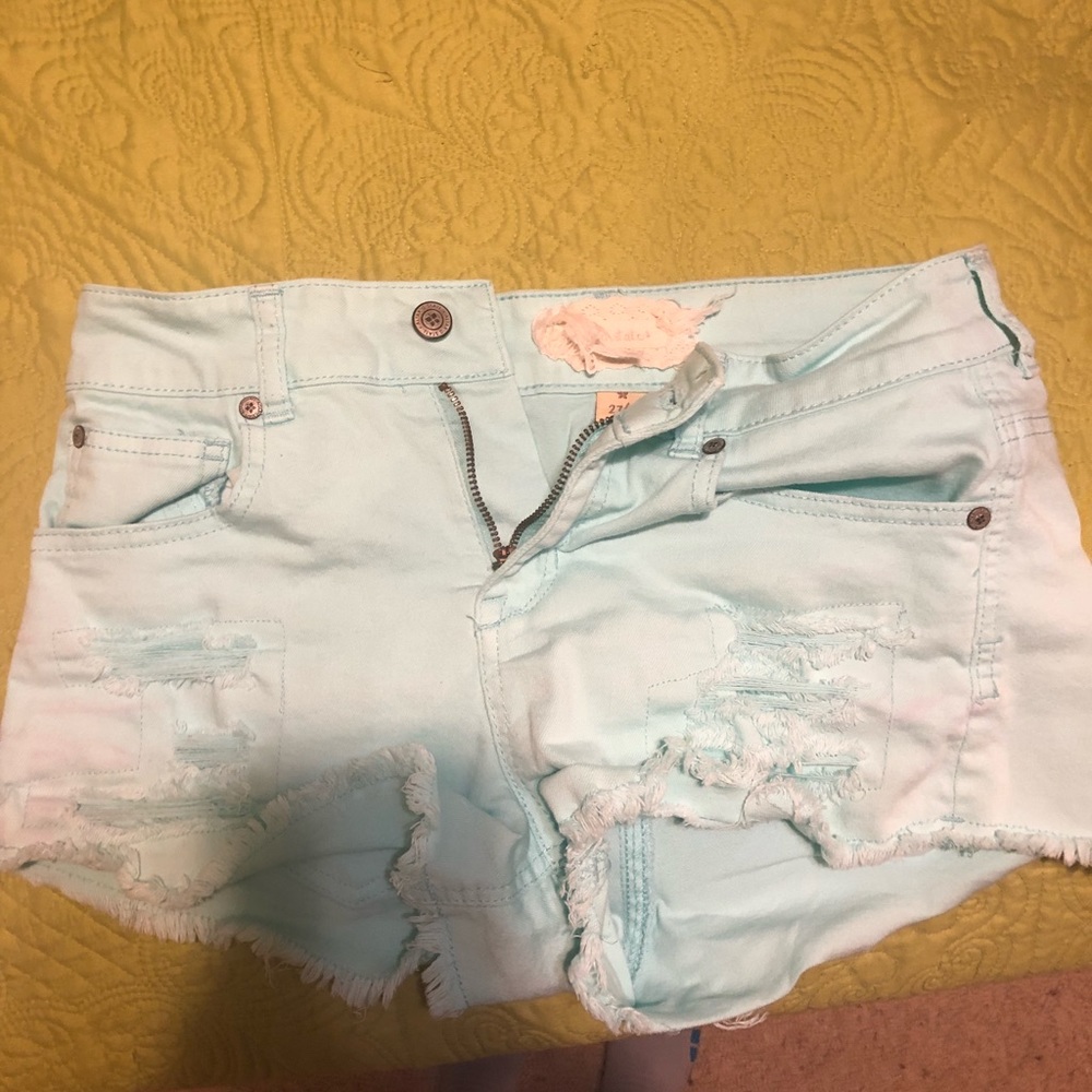 Teal cutoffs